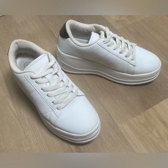 Nasty Gal Shoes - Nasty Gal Women’s White Wedge Platform Sneakers‎ EU 36 US 6